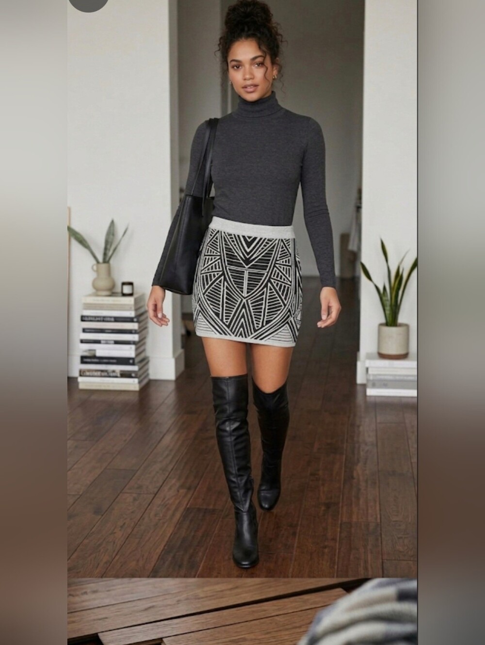 Forever 21 Black and White Geometric Knit Mini Skirt